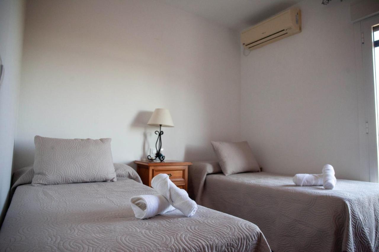 Casa Rural La Palmera อัลโมโดวาร์ เดล ริโอ ภายนอก รูปภาพ